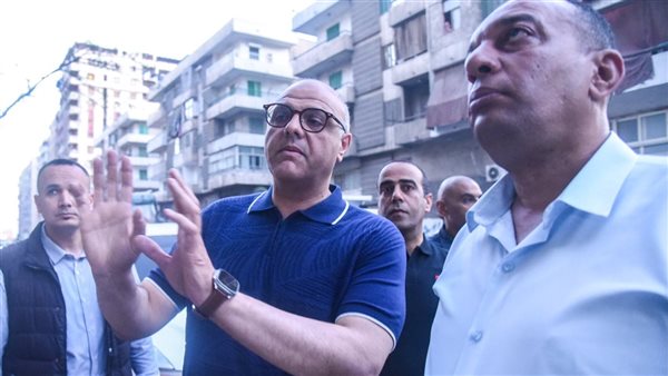 الرصيف حق أصيل للمواطن، محافظ الإسكندرية يقود حملة موسعة لإزالة الإشغالات بـ "الفلكي" (صور)
