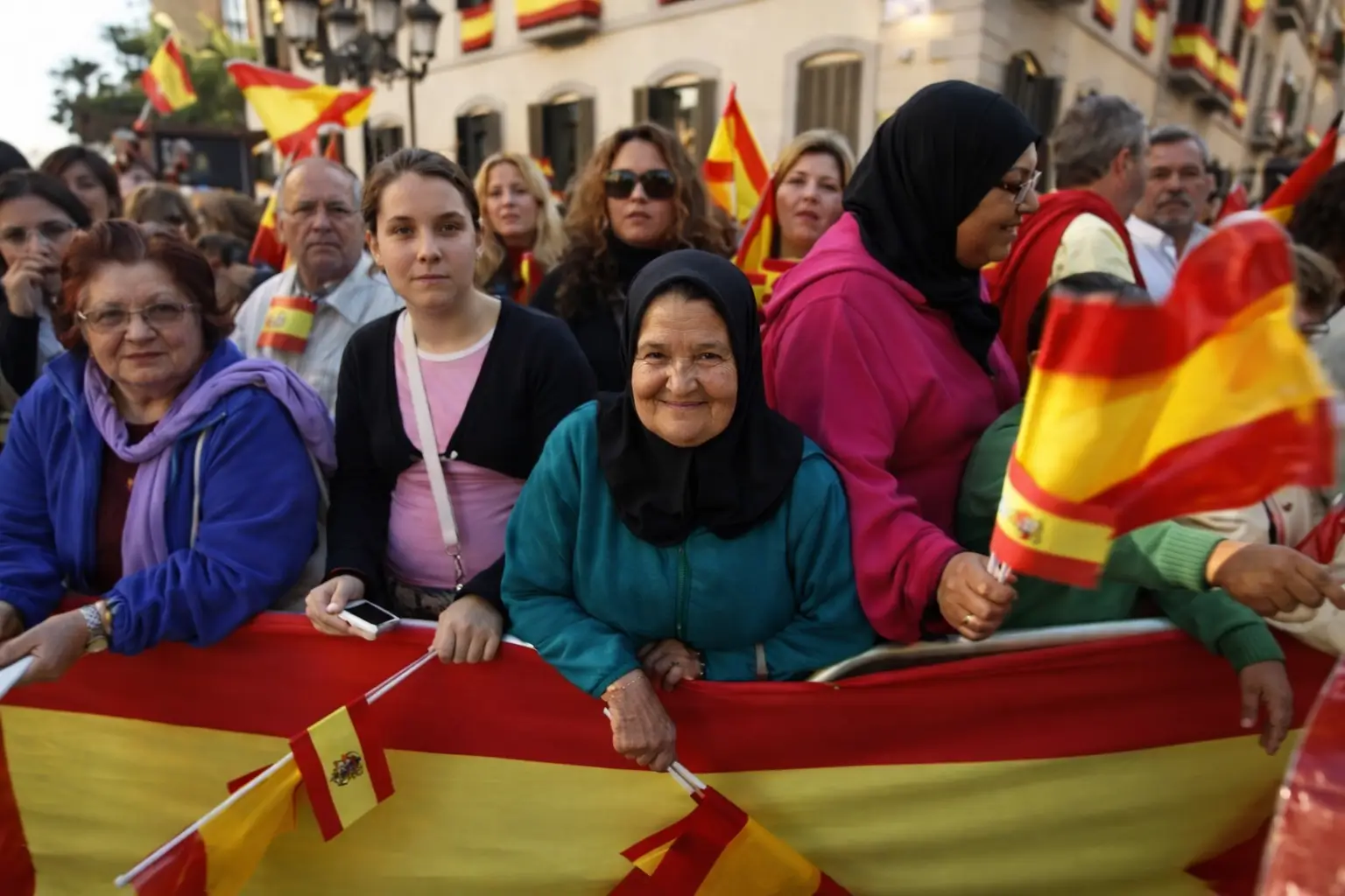 المجتمع المدني المغربي في تأطير الجالية بإسبانيا بين الشعارات والواقع