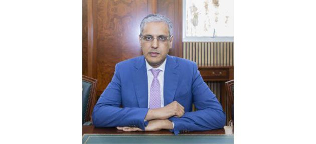 وزير الطاقة والنفط يتوجه إلى الجزائر