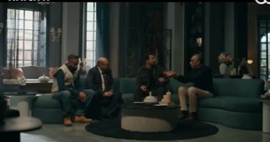 مسلسل على قد الحب الحلقة 25.. سارة بتشوف وتسمع تهيؤات بسبب نيللى كريم وبقت كابوس لها وبتشرّبها من نفس الكاس.. ومحامى مريم يكشف بيع براند الشركة وممتلكاتها لأحمد سعيد عبد الغنى.. وأم سارة تترجى أبو مري