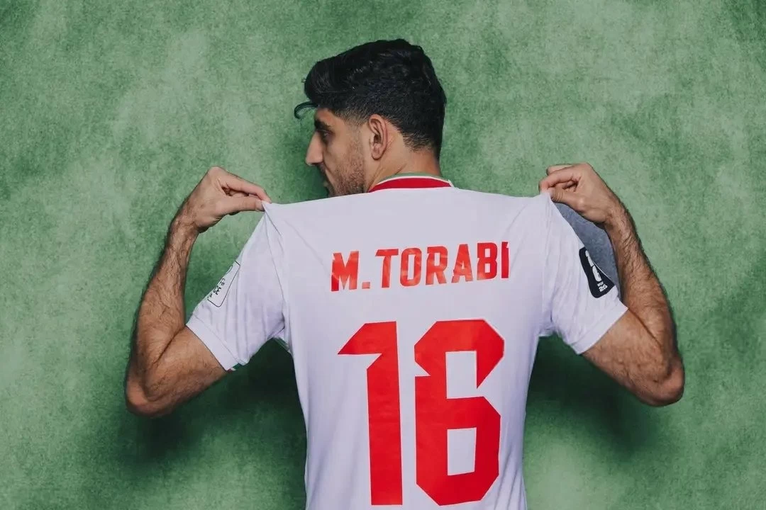 أزمة جديدة تواجه إيران في المونديال.. نجم المنتخب مهدد بالترحيل