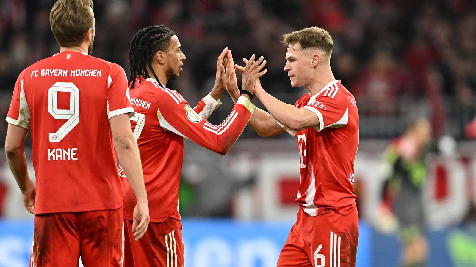 كارثة لبايرن ميونيخ؟ يبدو أن الاتحاد الأوروبي لكرة القدم (UEFA) قد اتخذ قرارًا بشأن جوشوا كيميش ومايكل أوليس