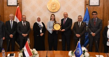 رئيس جامعة القناة يستقبل وفد هيئة الاعتماد الألمانية AHPGS