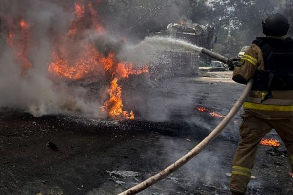 مقتلُ شخصين وإصابة آخرين في غارة روسية جنوب شرق أوكرانيا