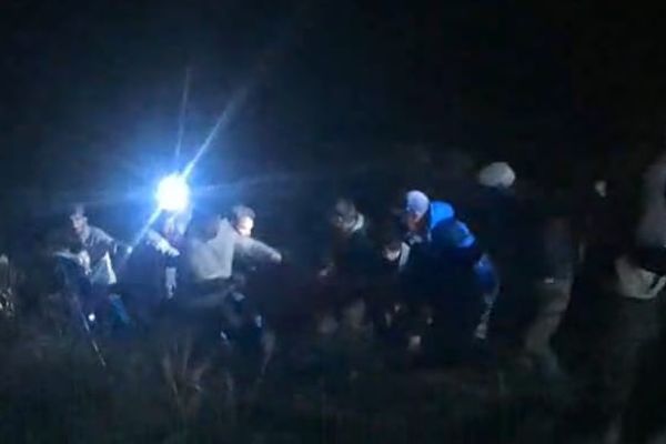مصرع شخصين في حادث سقوط سيارة بمنحدر جبلي بالهند