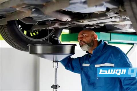 4 أشياء لا تتجاهلها عند تغيير زيت محرك سيارتك
