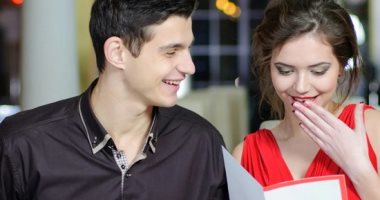 ما تاريخ عيد الحب ولماذا سمى بالفلانتين؟.. اعرف قصة شهيد العشق