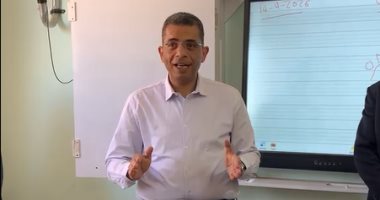 محافظ البحر الأحمر: الذكاء الاصطناعي ممكن يفيدنا ويضرنا