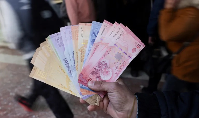 سعر صرف الدولار و اليورو و الذهب مقابل الليرة السورية الجمعة 12 \ 6 \ 2026