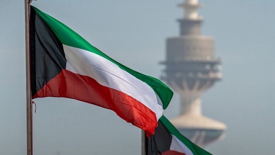 بعد تعرضها والبحرين لضربات.. الكويت تطرد دبلوماسيين إيرانيين