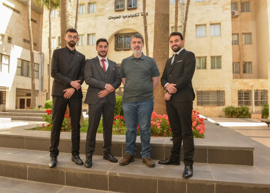 كلية تكنولوجيا المعلومات بجامعة البترا تطور نظامًا ذكيًا لفحص وترخيص المركبات