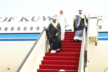 ممثل سمو أمير البلاد سمو ولي العهد يصل إلى قطر