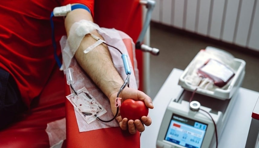 "اقتصاد البلازما".. أمريكيون يبيعون دمائهم لمواجهة غلاء المعيشة والتضخم