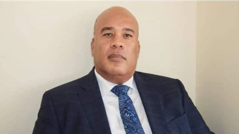 أيمن العشري: الأسواق مستقرة والسلع متوفرة رغم التطورات الإقليمية