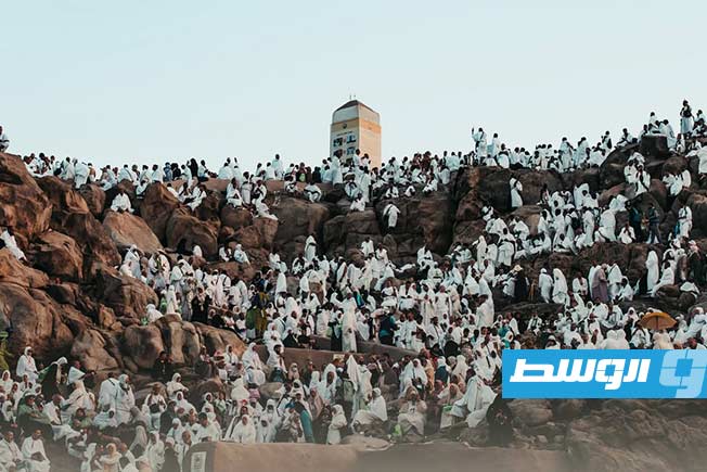 شاهد (بث مباشر).. الحجاج الليبيون على صعيد عرفات (صور)