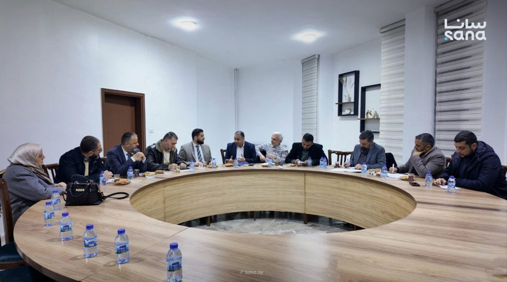 مشروع قانون العدالة الانتقالية.. ضمن جلسة حوارية بمديرية الشؤون السياسية في حمص