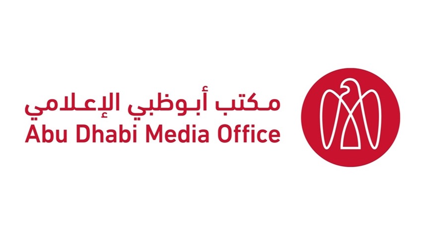 السيطرة على حريق في مطار أبوظبي القديم إثر سقوط شظايا