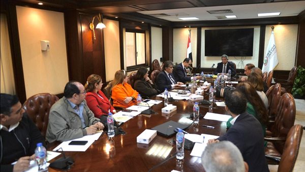 فلسطين حاضرة بقوة.. “الأعلى للإعلام” يناقش مع لجنة الدراما استعدادات موسم رمضان