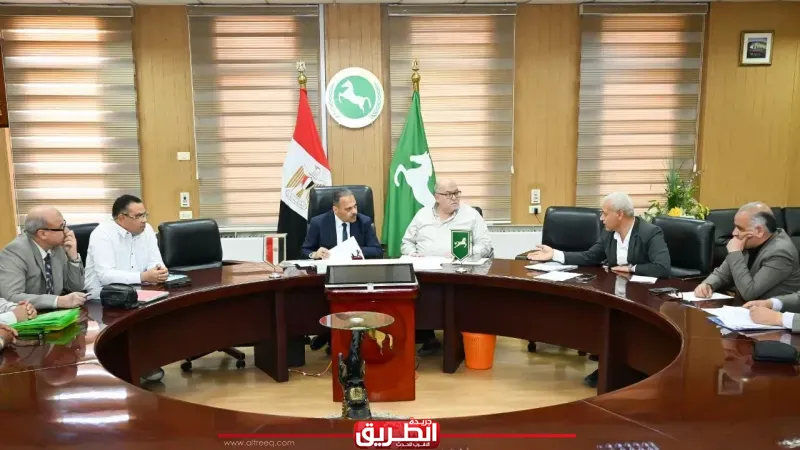 محافظ الشرقية يحسم ملف التقنين.. تسريع الإجراءات والتعاقد مع الجادين