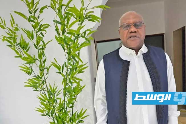 علي البشاري يشيد بالعلاقات بين لاعبي الأجيال السابقة