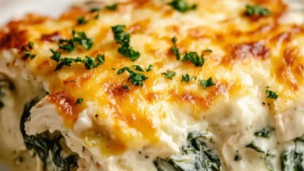 طريقة عمل السبانخ بالكريمة الصحية والحمص المحمص