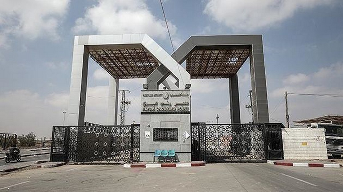 غزة: معبر رفح يعمل بآلية "مقيدة" تحد من أعداد المسافرين ما يهدد حياة ألاف المرضى