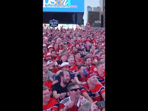 النرويج تحلم... وجماهيرها تحتفل على طريقة الفايكنج