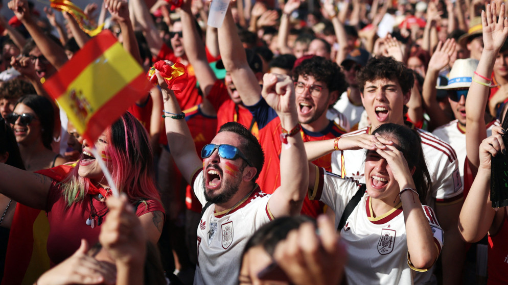 مدريد تلغي مناطق المشجعين بسبب موجة الحر قبل مواجهة السعودية واسبانيا
