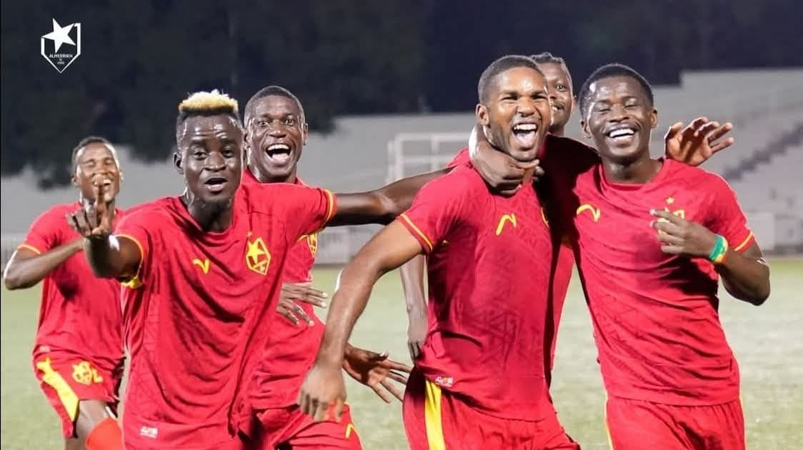 المريخ يجري مرانه الرئيسي تأهبا للقاء اي اس كيجالى وسط أجواء حماسية