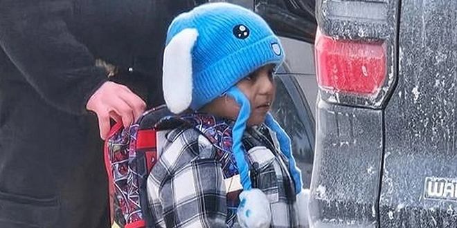 إدارة الهجرة تحتجز طفلاً وتثير الجدل في أمريكا