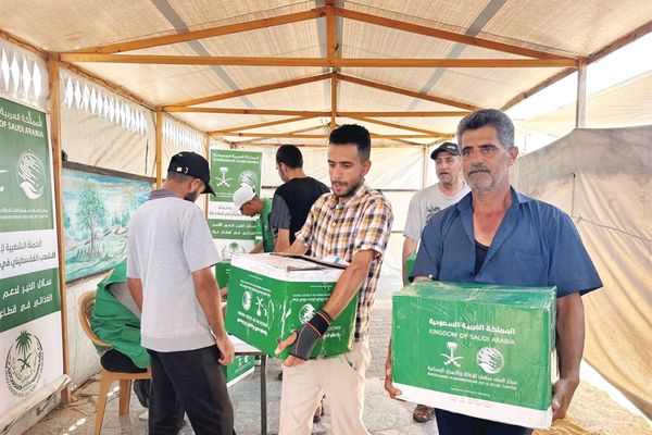 «الملك سلمان للإغاثة» يوزع 473 سلة غذائية في غزة وأفغانستان