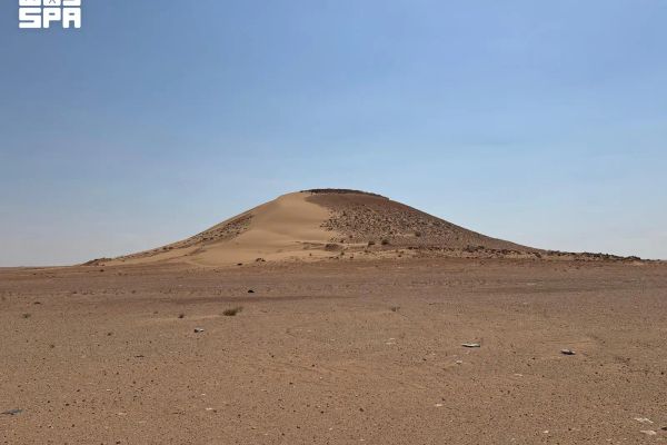 التلال.. معالم طبيعية توثق تاريخ الأرض وتثري التنوع البيئي