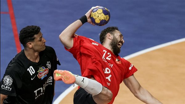 أخبار الرياضة اليوم: الأهلي يفوز علي الزمالك في ختام دوري المحترفين لليد.. ماذا يحتاج الأبيض للعودة إلى دوري أبطال أفريقيا بعد غياب 3 مواسم؟.. نجم بيراميدز يجري جراحة عاجلة بعد إصابته