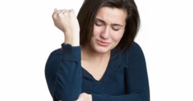 النساء تعانى من آلام تدوم لفترة أطول من الرجال لهذا السبب