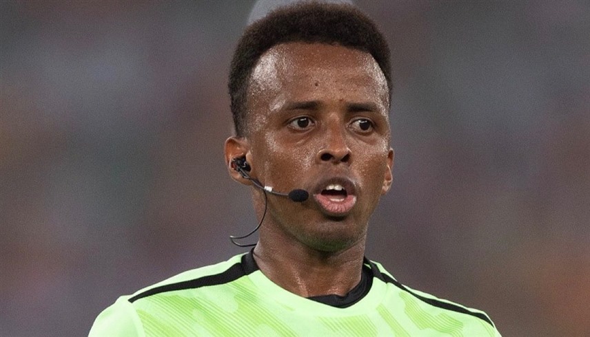 "فيفا" يمنح الحكم الصومالي عمر أرتان كامل مستحقات المونديال المالية
