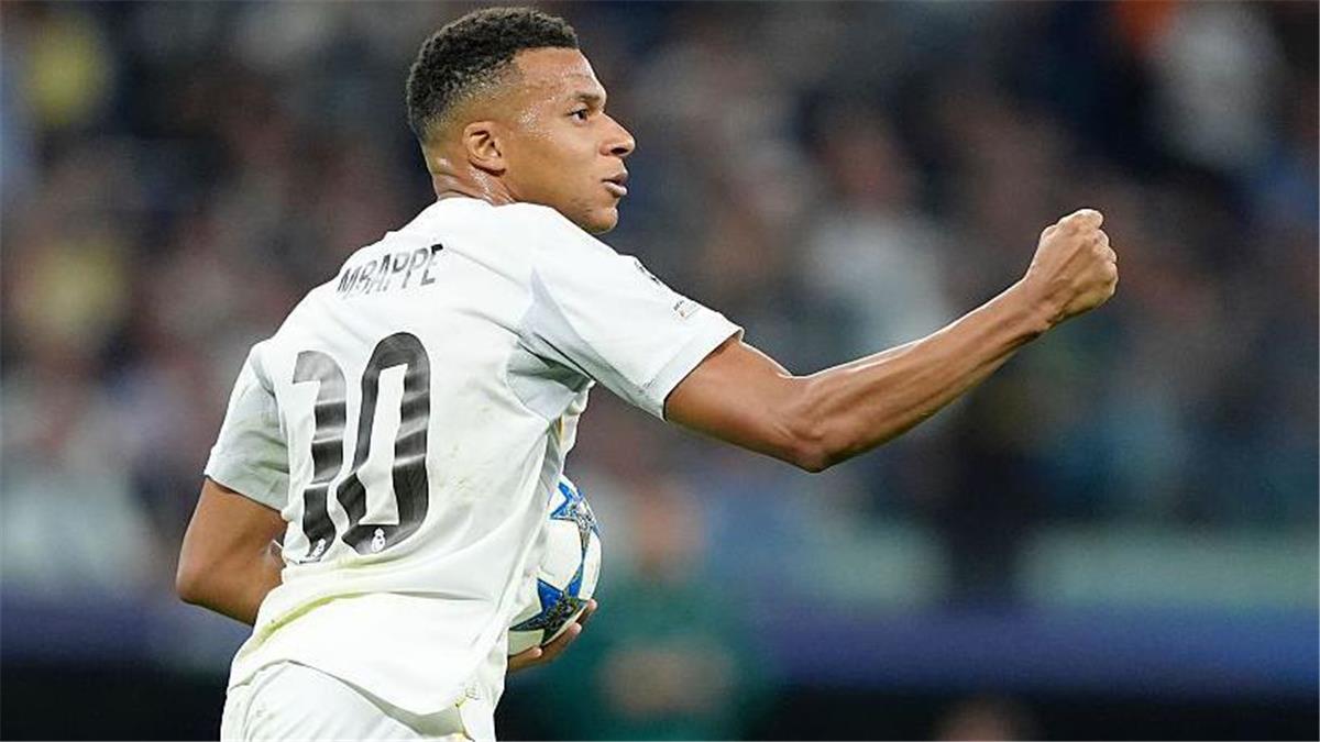 تفاصيل مشادة مبابي مع مدرب ريال مدريد