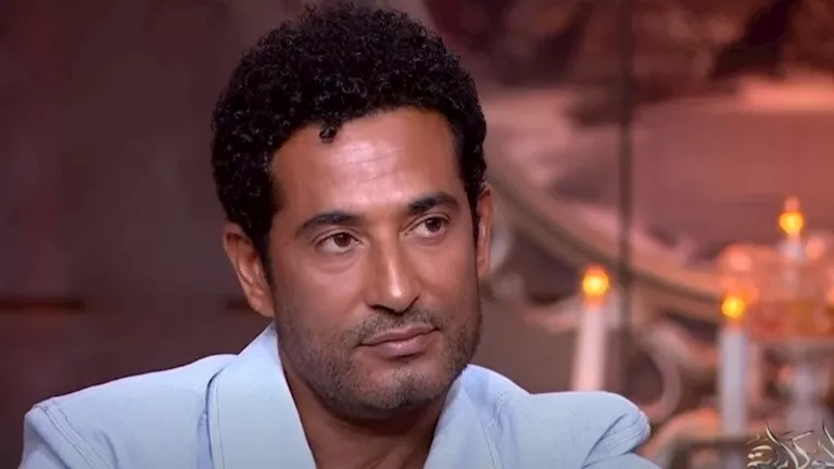 تفاصيل ما دار بين عمرو سعد وعادل إمام في اللقاء الذي جمع بينهما