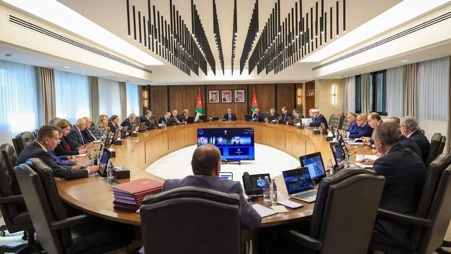 موازنة 2027.. الحكومة تقر زيادات على الرواتب وإجراءات لتعزيز الحماية الاجتماعية