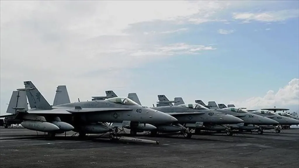 مقاتلات F-22 في عوفدا.. واشنطن تعيد تموضع الردع فوق سماء المنطقة