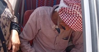 مديرية العمل بجنوب سيناء تسلم عقود عمل لذوى الهمم برأس سدر