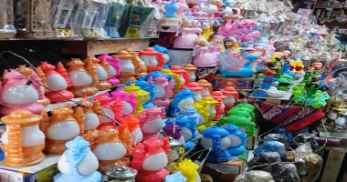 أجواء رمضانية ورواج فى السوق التجارى بمدينة كوم أمبو بأسوان