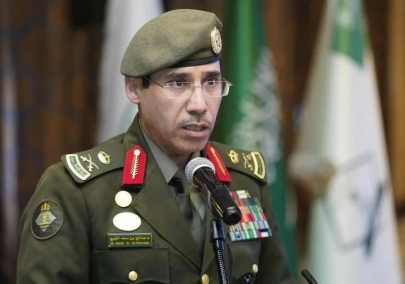 ترقية 1842 فردا من منسوبي ومنسوبات الجوازات