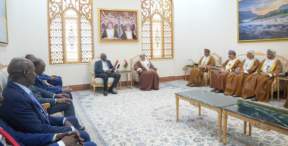 سلطنة عُمان والسودان توقعان مذكرة تفاهم لتعزيز التعاون في الموانئ والنقل البحري