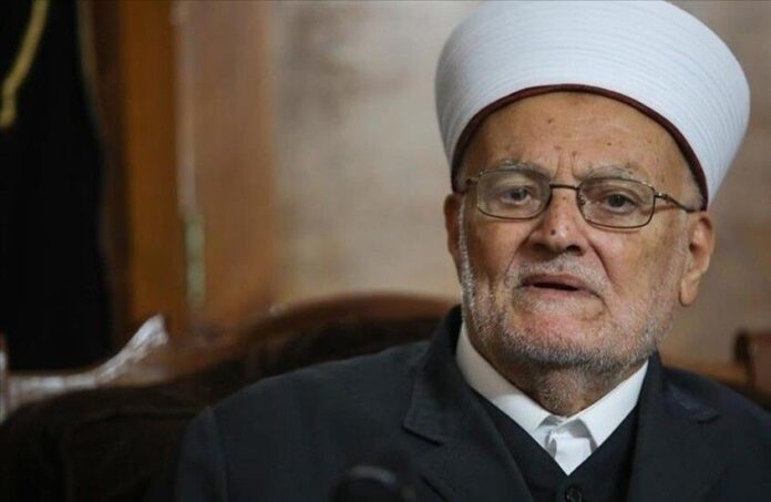 الشيخ عكرمة صبري: حكومة نتنياهو تنفّذ مخططًا عدوانيًا لتهويد الأقصى