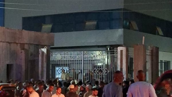 النيابة تصرح بدفن جثث حادث تصادم تريلا بدراجة نارية في زفة بسوهاج