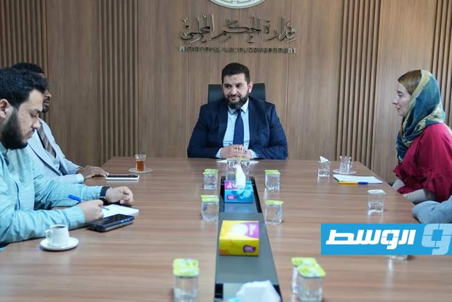 «الحكم المحلي» تبحث مع «أطباء بلا حدود» دعم البلديات