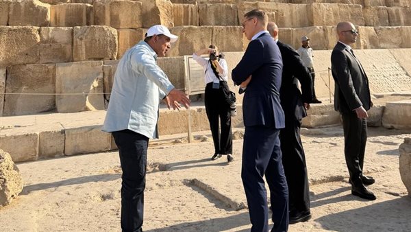 رئيس جمهورية فنلندا يزور المتحف المصري الكبير ومنطقة أهرامات الجيزة