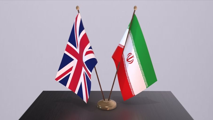بريطانيا تسحب موظفيها من إيران مؤقتًا