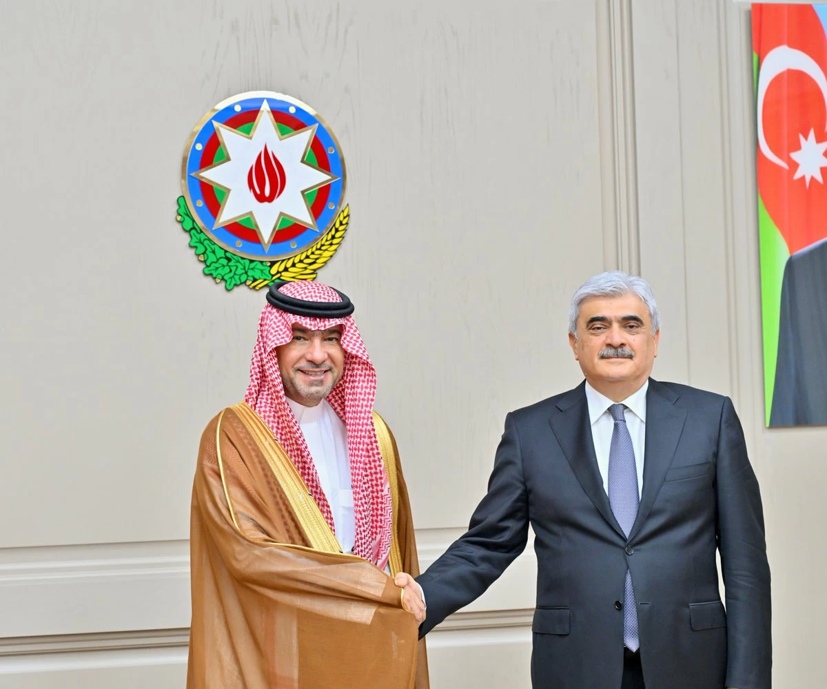 السعودية وأذربيجان تبحثان تطوير مشاريع مشتركة تعزّز الكفاءة وجودة الحياة