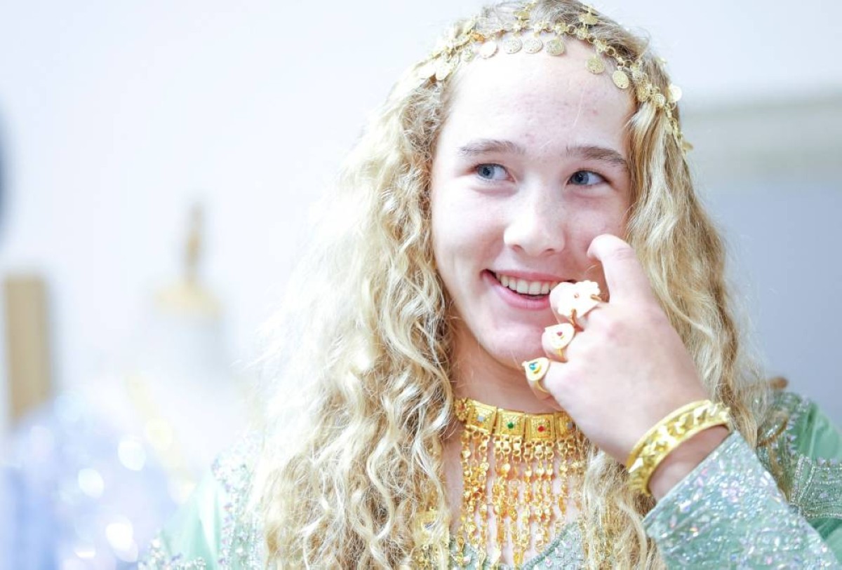 ميرا أندرييفا تستكشف التراث الإماراتي